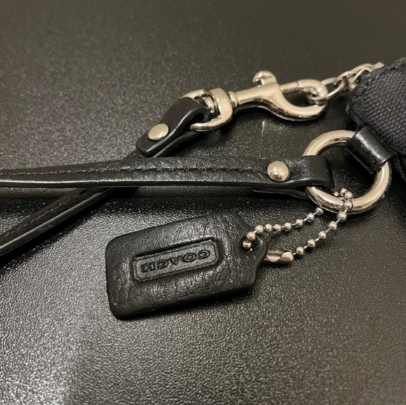 Coach New York Wristlet Black Signature Canvas Clutch Bag - Picture 6 of 7